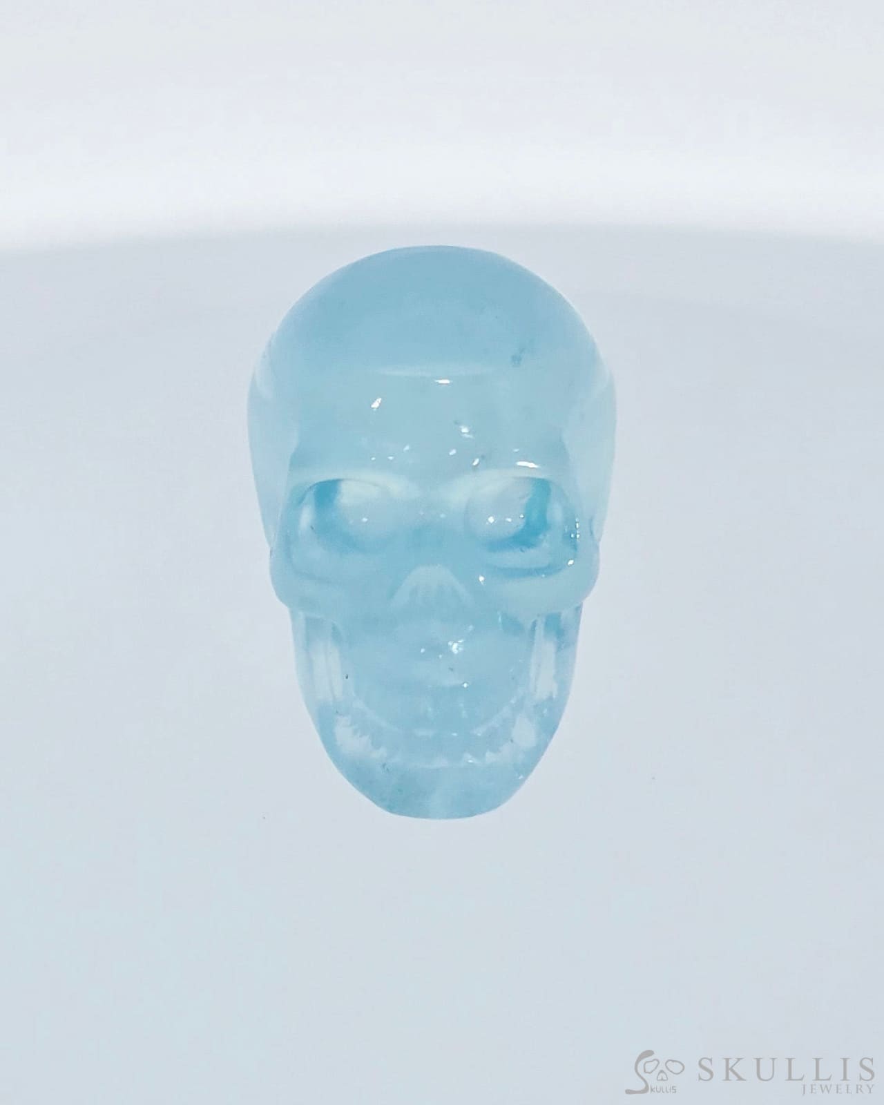 0.7’’ Aquamarine Carved Gem Skull Skullis Realistic - I9500071 Tiny Gemstone