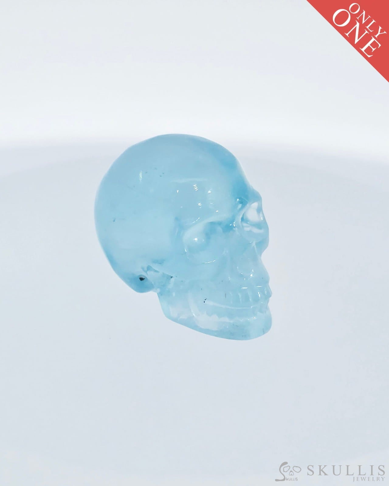 0.7’’ Aquamarine Carved Gem Skull Skullis Realistic - I9500071 Tiny Gemstone