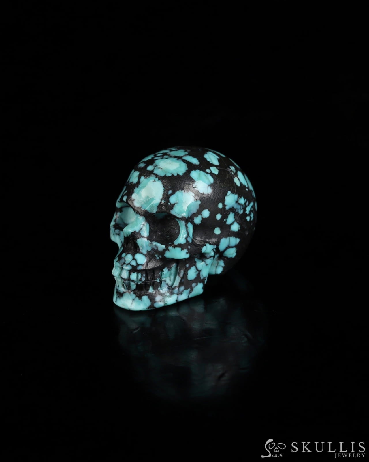 0.9’’ Turquoise Carved Gem Skull Skullis Realistic - 0500068 Tiny Gemstone Skull