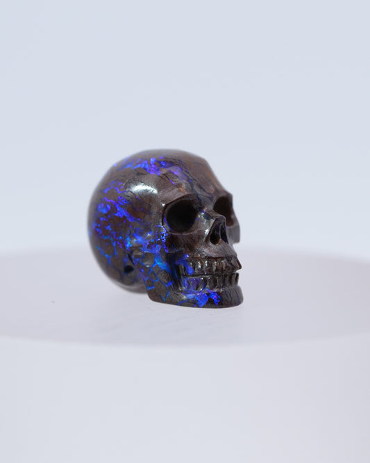 0.7" Matrix Opal Carved Gem Skull, Skullis Realistic - 0800043