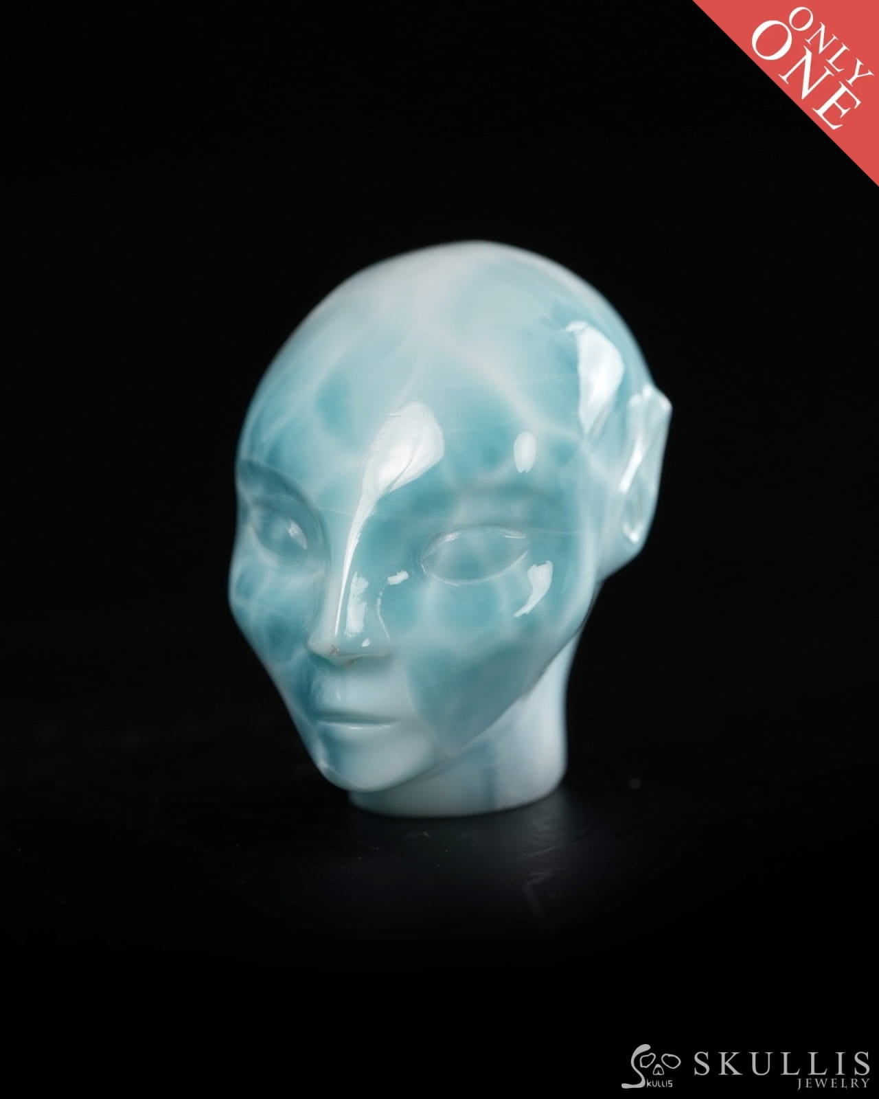1.3’’ Larimar Hand Carved Gem Elf Skullis Realistic - 9900359 - Tiny Gemstone Skull
