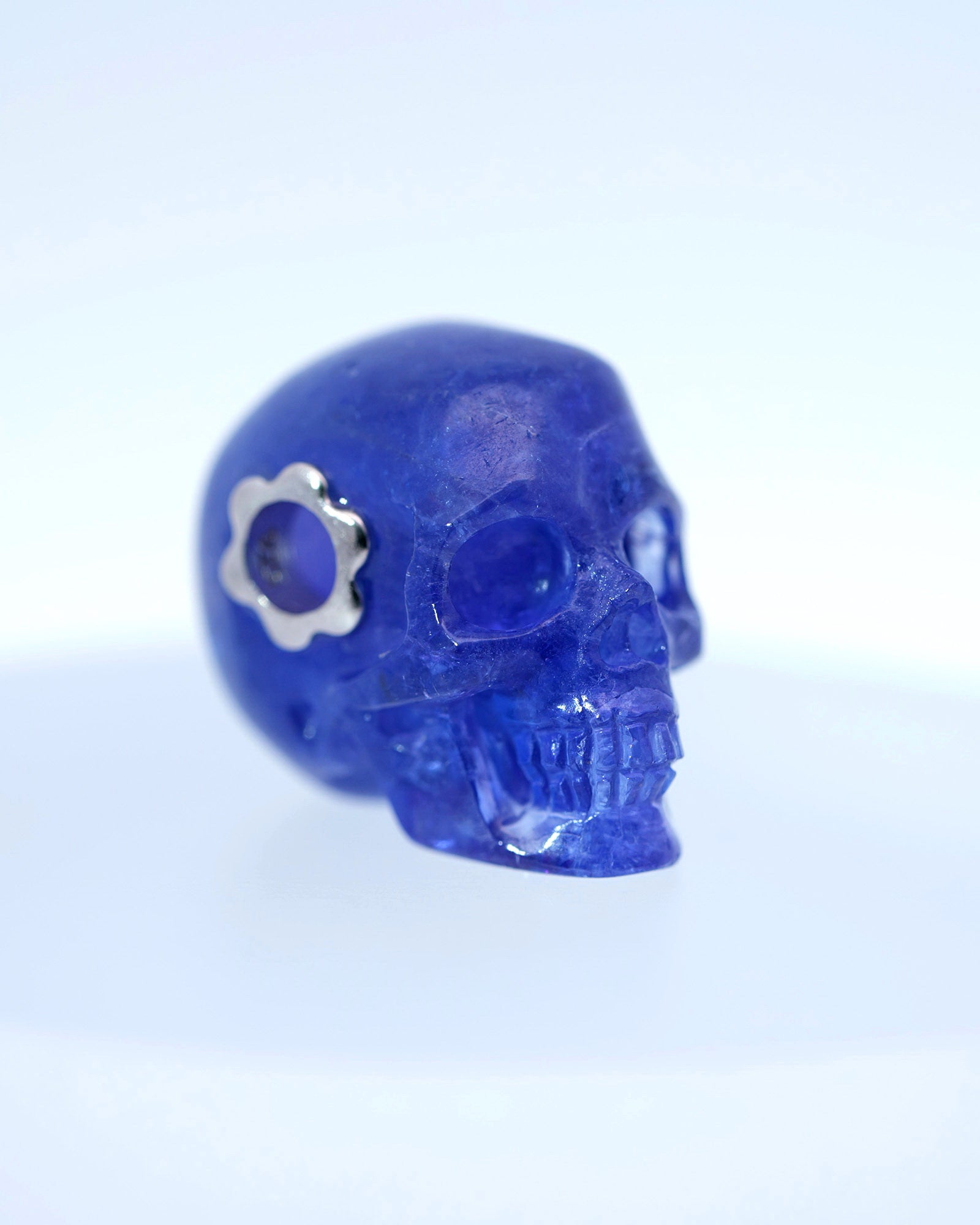 Gem Skull Pendant Necklace Of Xxxx Crystal Carved Skull With Detachable Silver Jaw In