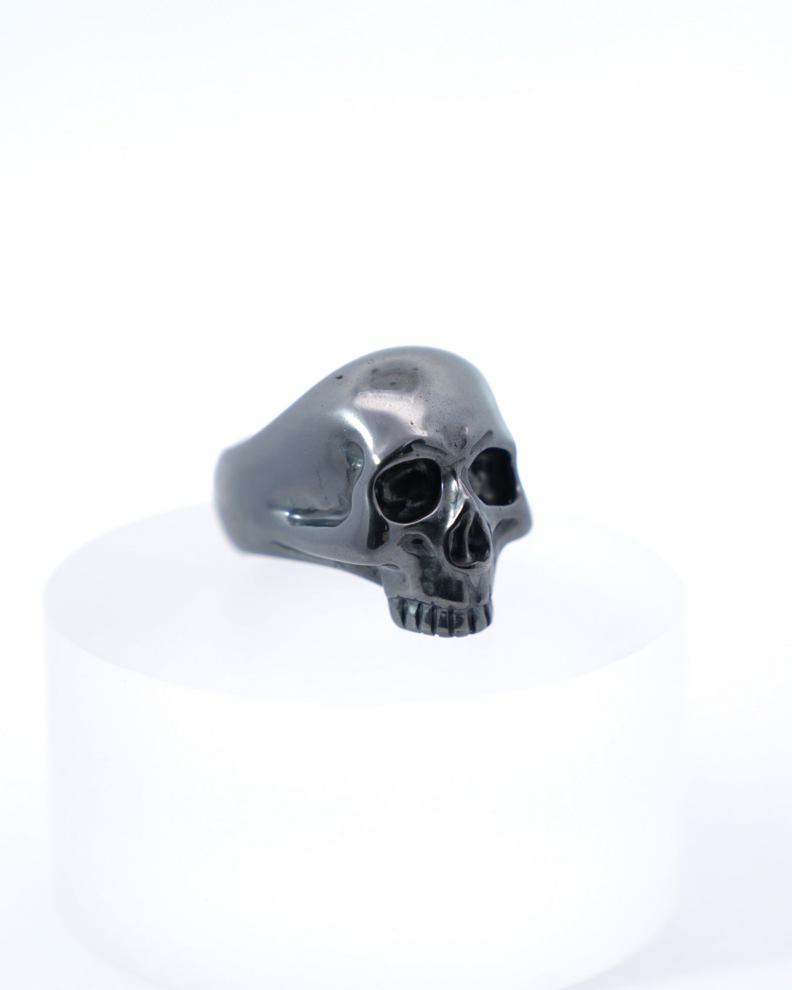 Gem Skull Ring of Hematite Carved Skull US Size 8- 9500188 Skull Rings