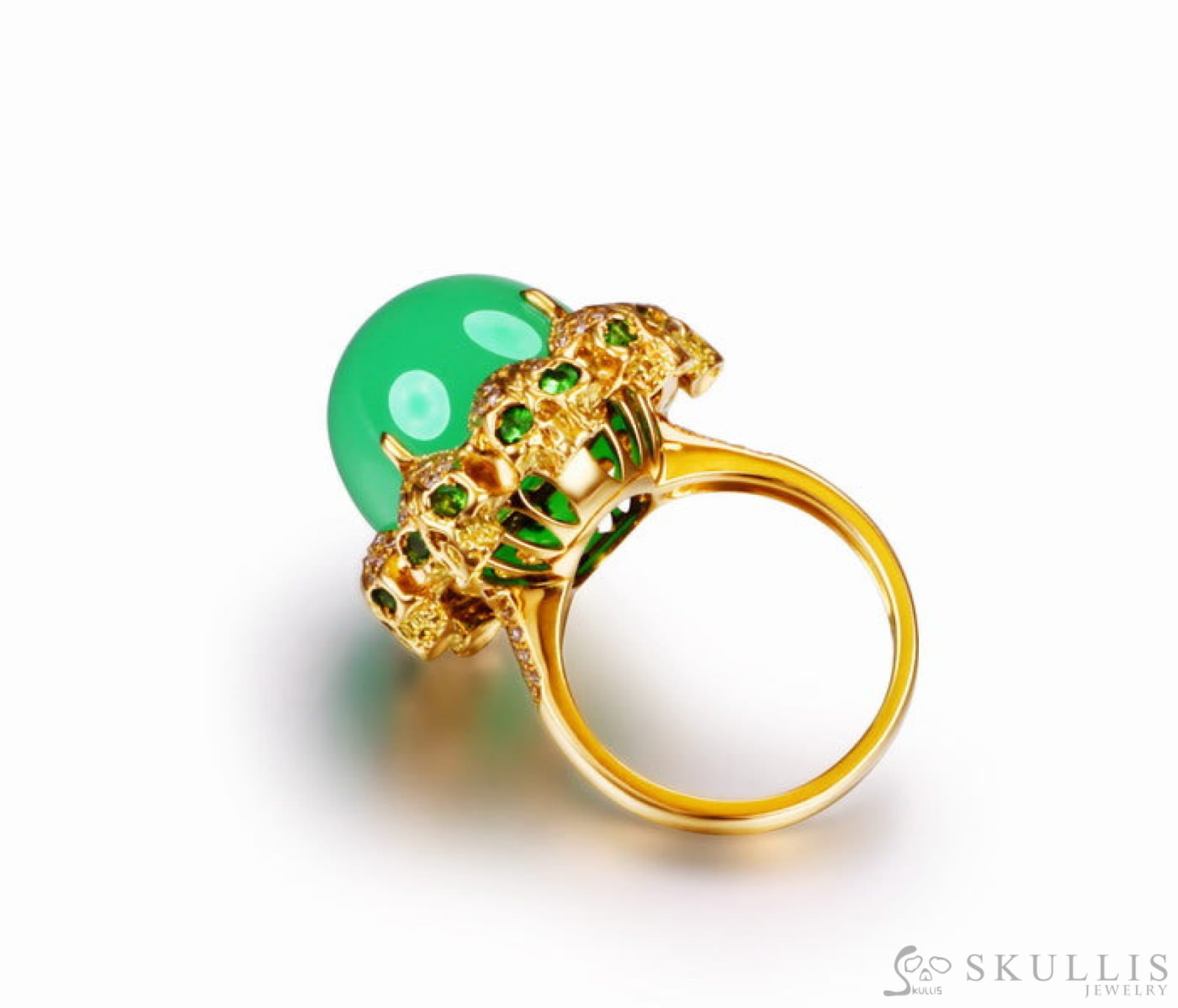 Circle of Fate - Gem Skull Ring of Round Cut Chrysoprase Carved with Skull Diamonds Skulls in 925 Sterling Silver
