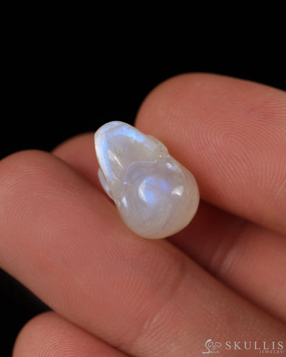 Flash 0.6’’ Moonstone Carved Gem Skull Skullis Realistic - 9900593 - Tiny Gemstone Skull
