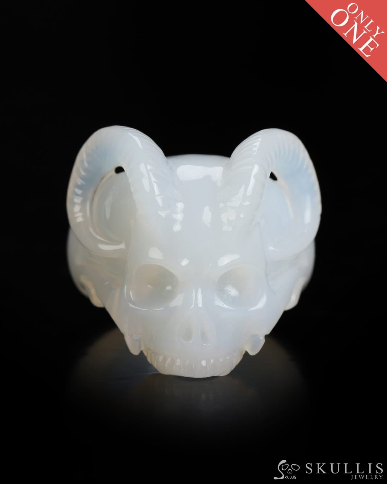 Gem Skull Ring of Agate Carved Beast Skull US size 12 - 9800245 Skull Rings