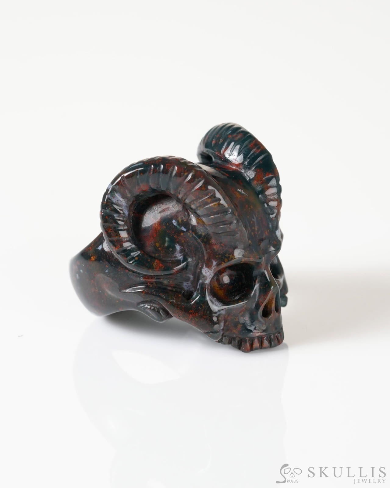 Gem Skull Ring of Bloodstone Carved Beast Skull US size 7 - 9800326 Skull Rings