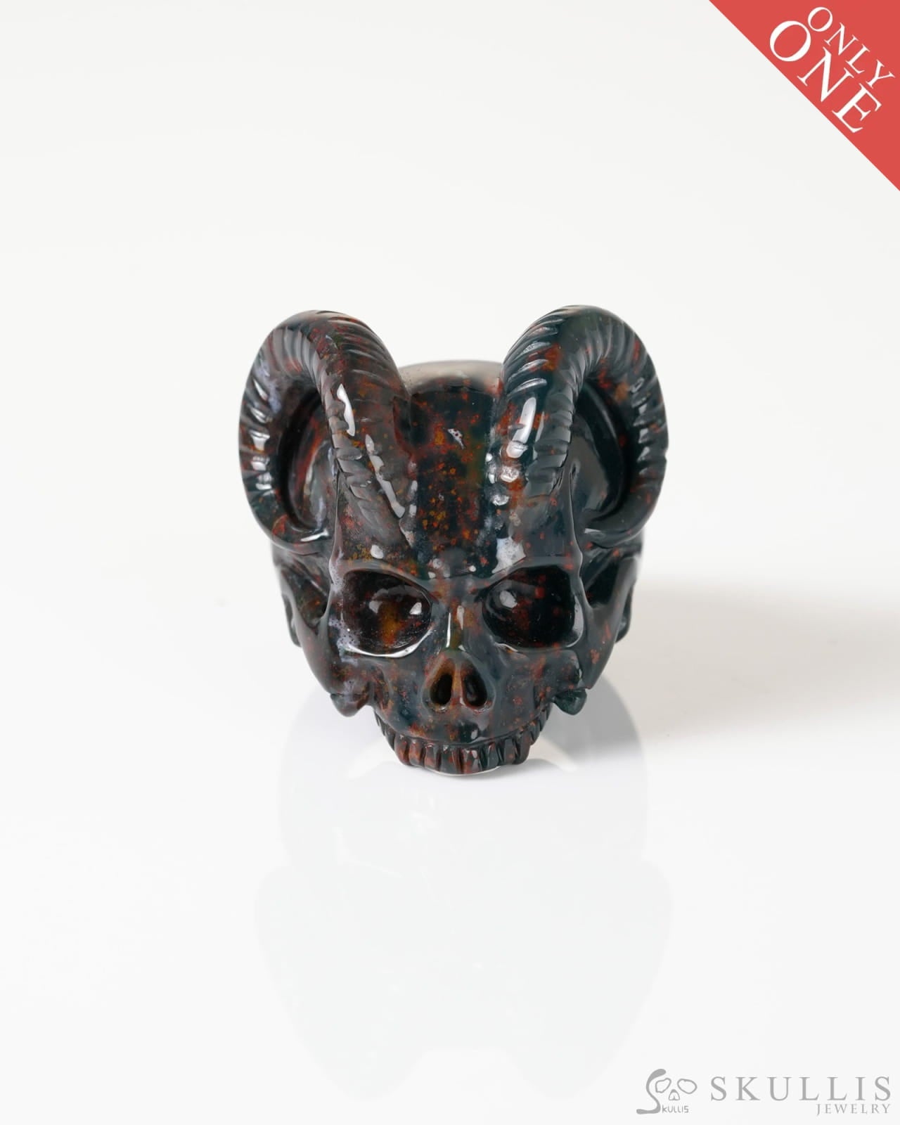 Gem Skull Ring of Bloodstone Carved Beast Skull US size 7 - 9800326 Skull Rings
