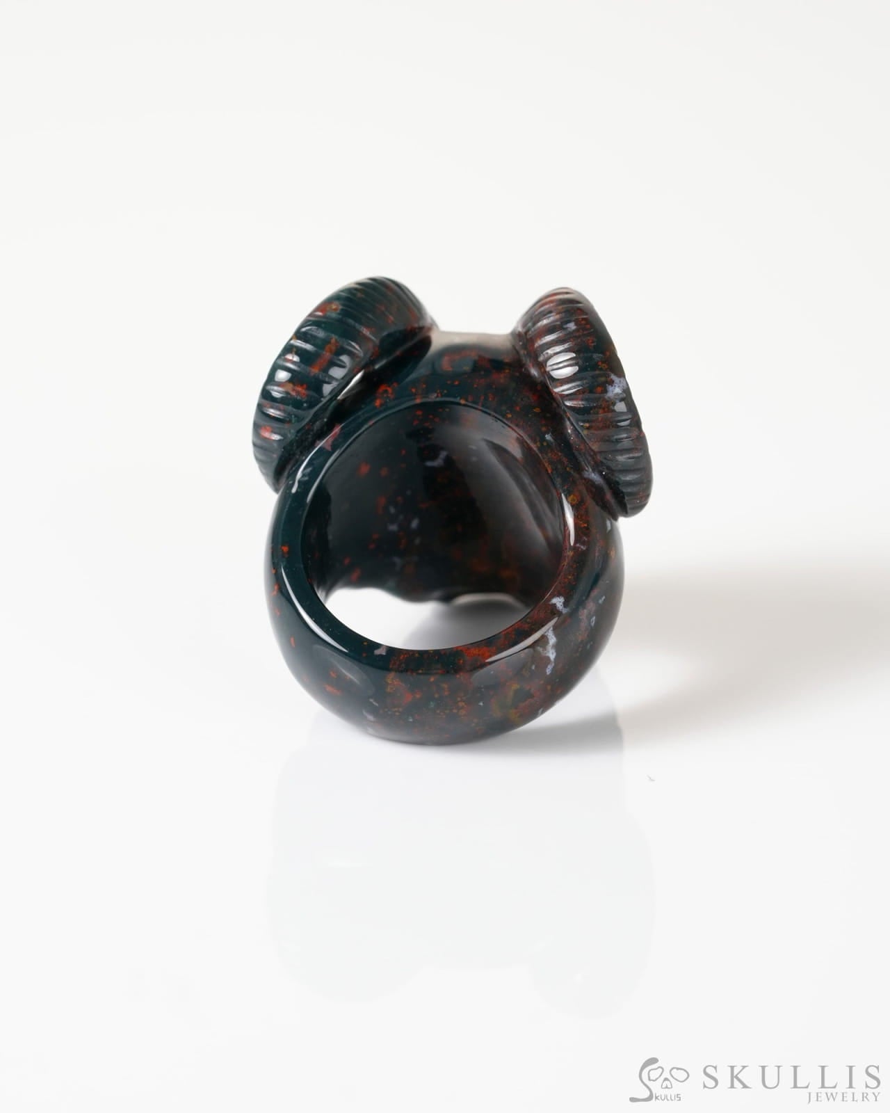 Gem Skull Ring of Bloodstone Carved Beast Skull US size 7 - 9800326 Skull Rings