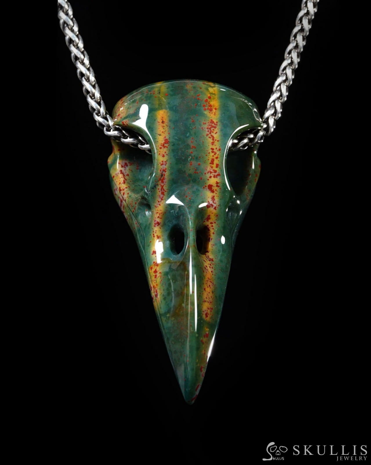 Night Pathfinder - Gem Raven Skull Pendant Necklace of Bloodstone Carved Raven Skull - Y9500444 - Skull Pendants
