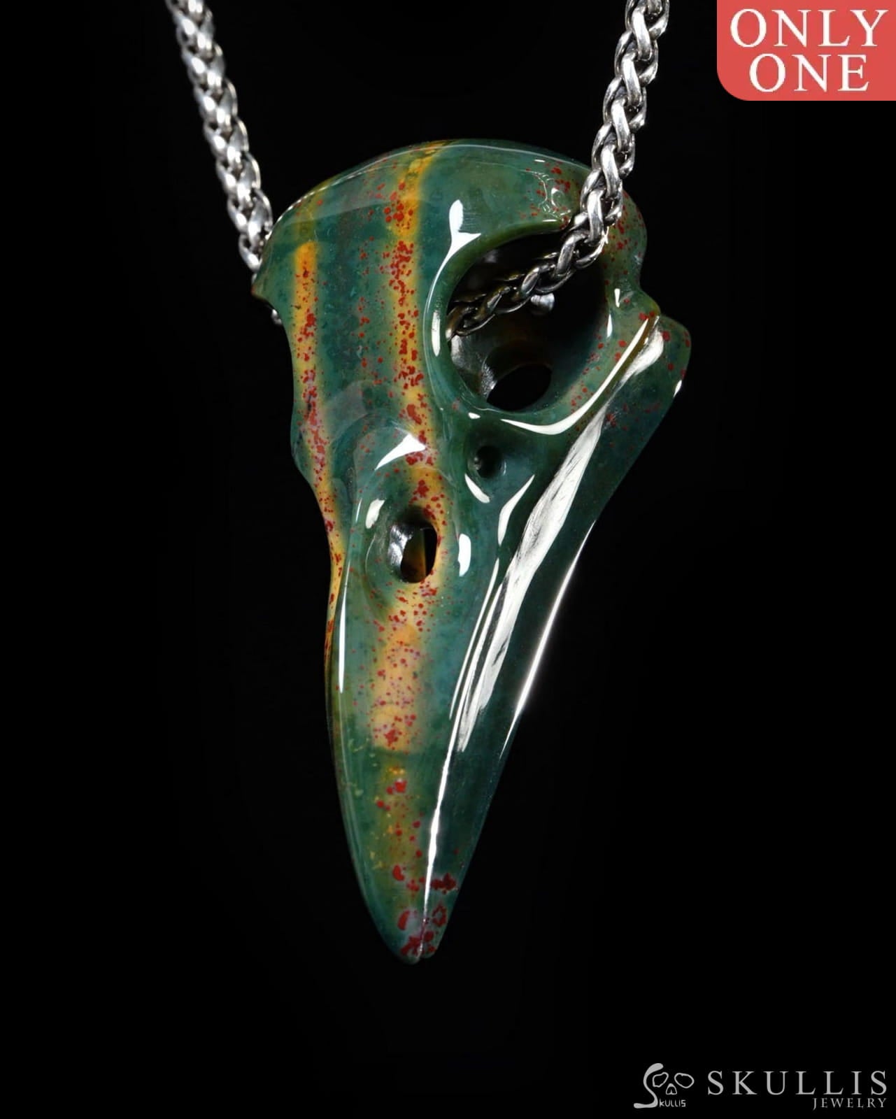 Night Pathfinder - Gem Raven Skull Pendant Necklace of Bloodstone Carved Raven Skull - Y9500444 - Skull Pendants