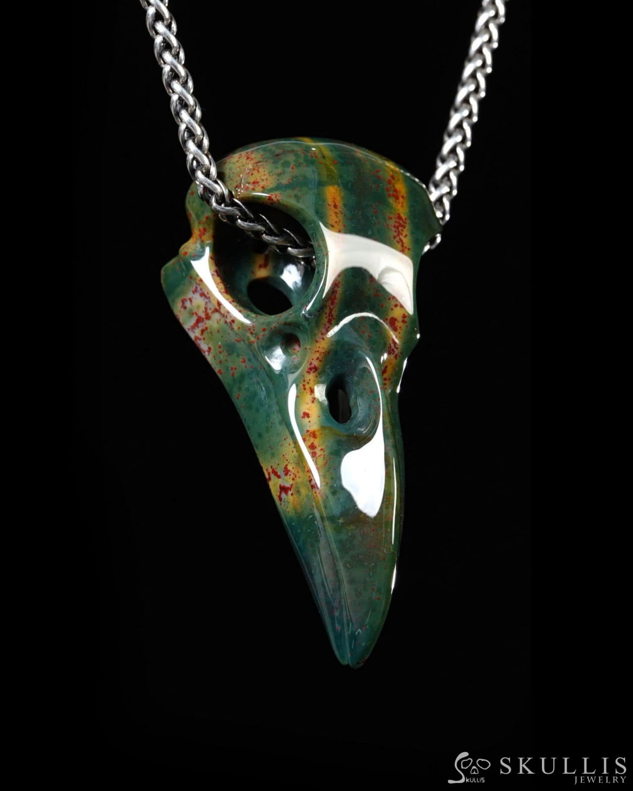 Night Pathfinder - Gem Raven Skull Pendant Necklace of Bloodstone Carved Raven Skull - Y9500444 - Skull Pendants
