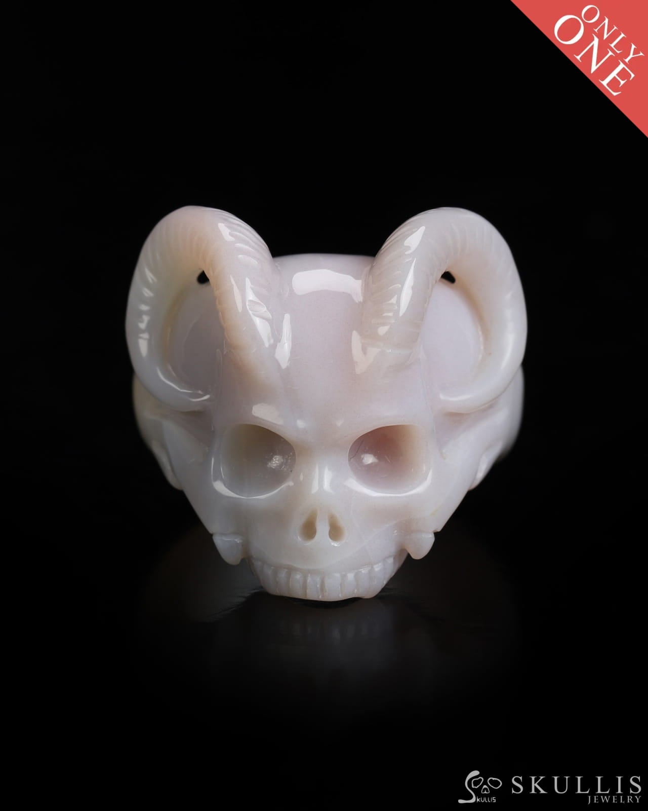 Skullis Gem Skull Ring of Mozambique Agate Carved Beast Skull US size 12 - 9800239 Skull Rings